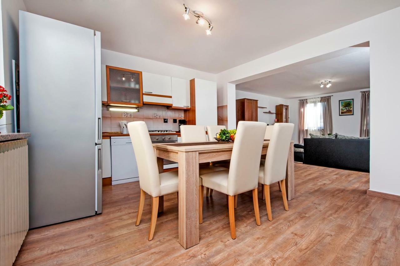 Apartment Nika Rovinj Eksteriør billede