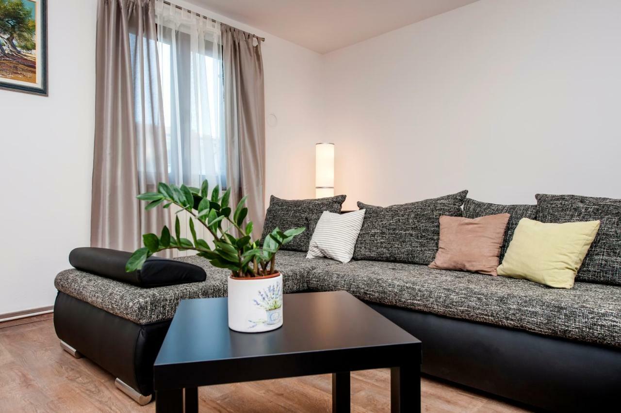 Apartment Nika Rovinj Eksteriør billede